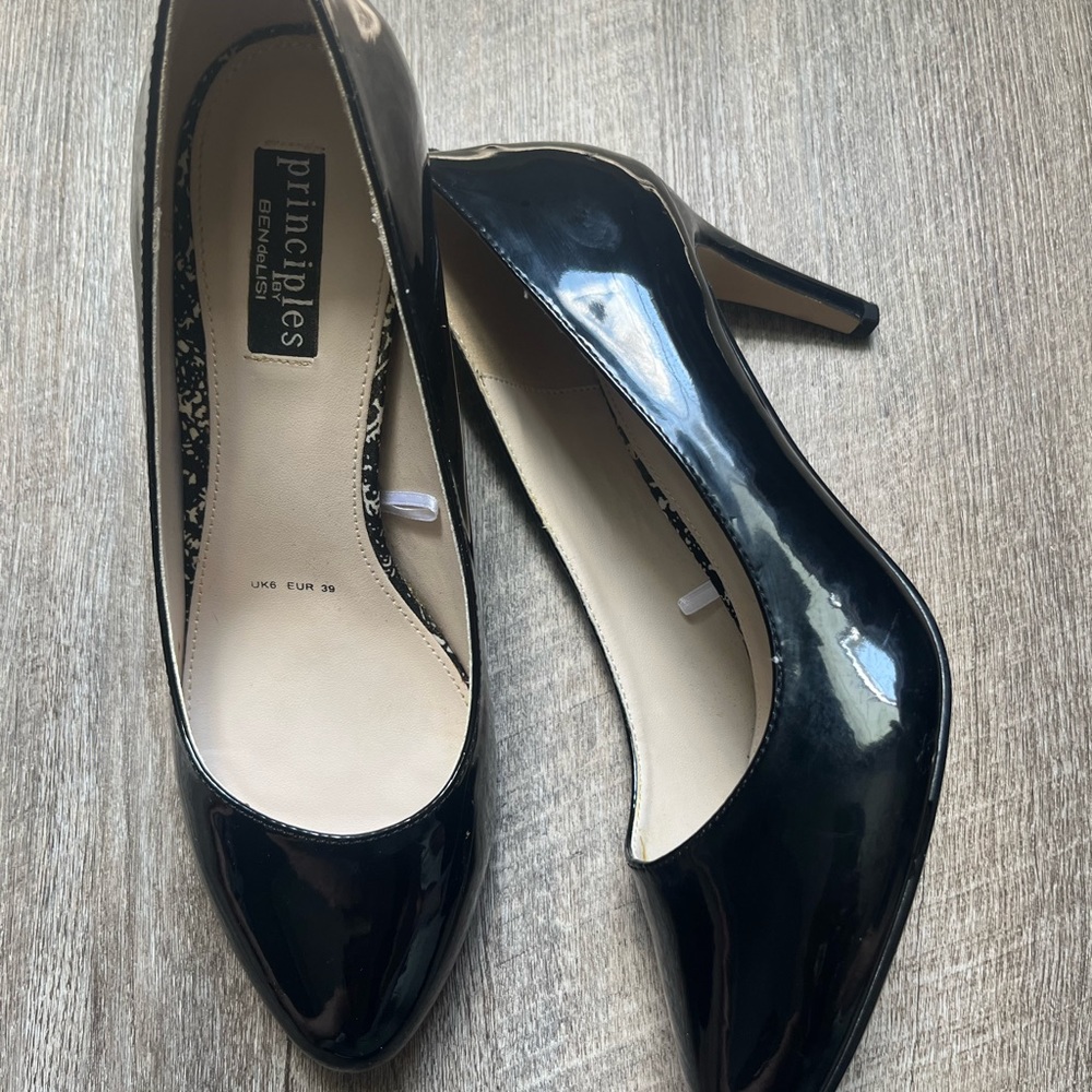 Principles Black Stilettos Size 8.5/39